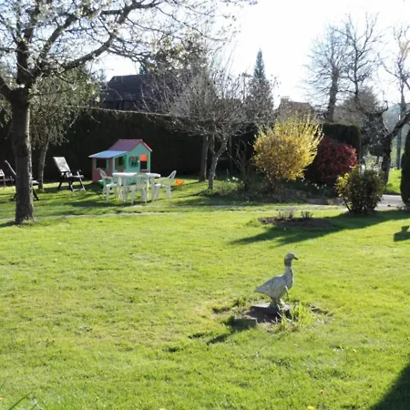 別荘 Gite Familial En Chataigneraie, Jardin Clos, Garage Amenage, Proche Randonnees Et Villages Pittoresques - Fr-1-742-450