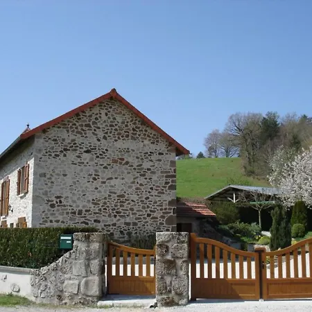 Gite Familial En Chataigneraie, Jardin Clos, Garage Amenage, Proche Randonnees Et Villages Pittoresques - Fr-1-742-450